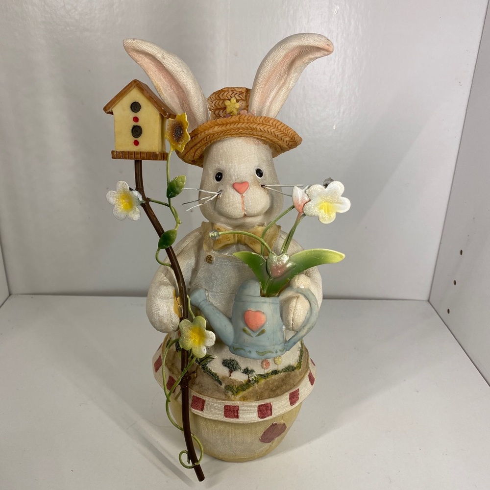 Easter bunny decor
